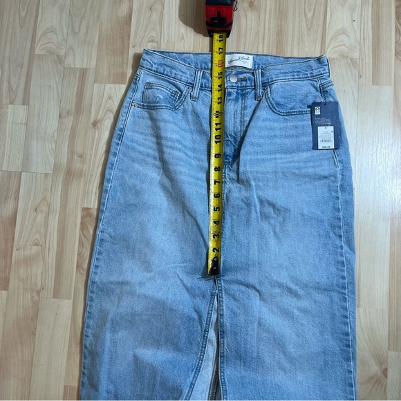 Women's Ultra-High Rise Denim Maxi Skirt - Universal Thread Light Wash size 6 - Picture 3 of 6
